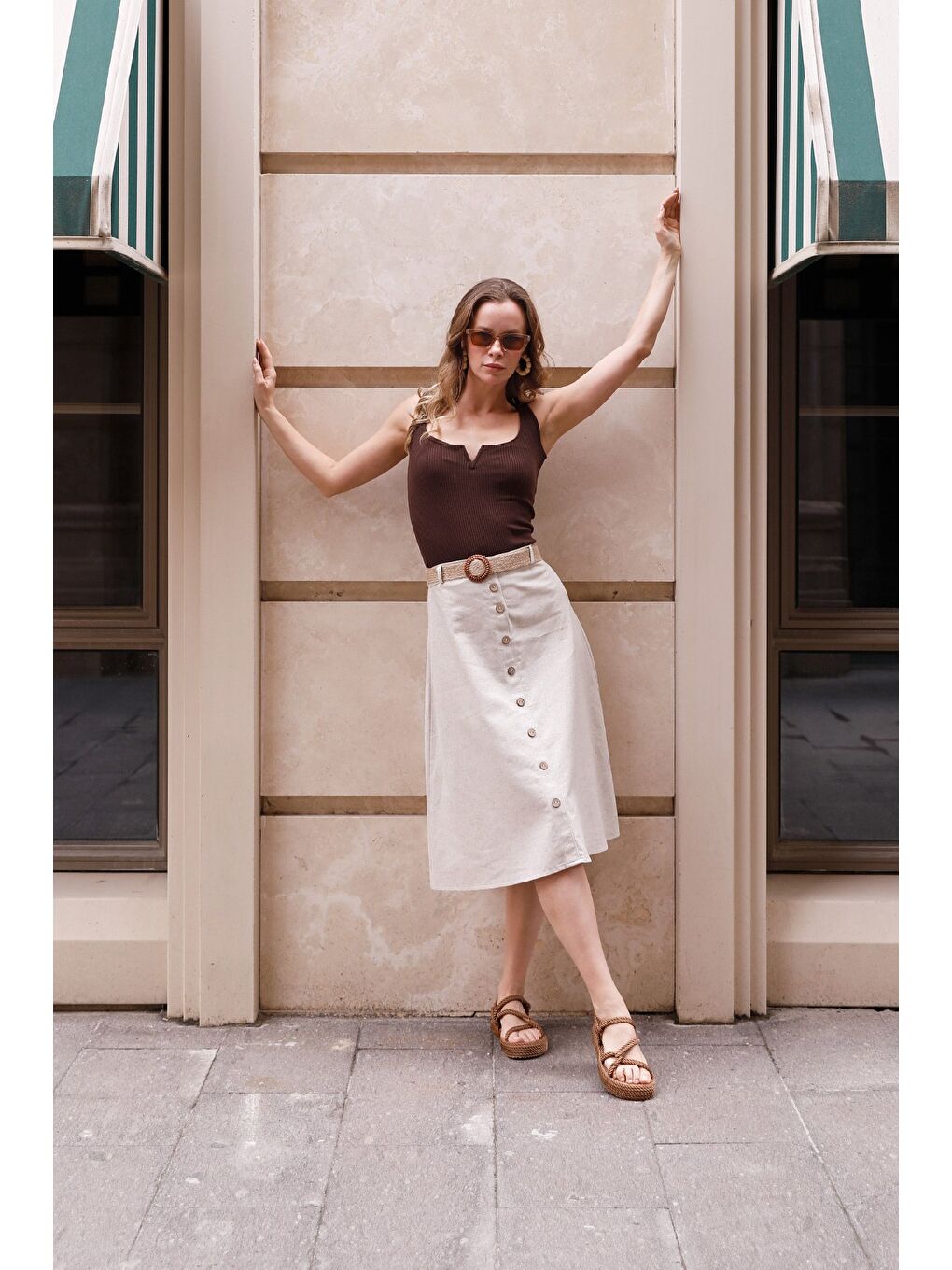 Bej Beli Kemerli Düğmeli Keten Etek-4