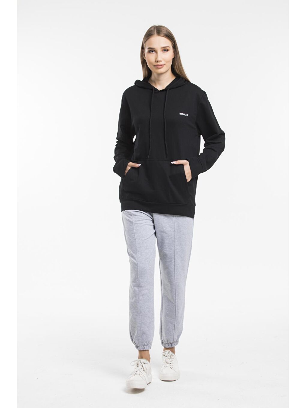 Süperlife Siyah Kadın Kapşonlu Regular Fit Baskılı Sweatshirt SPR21K61