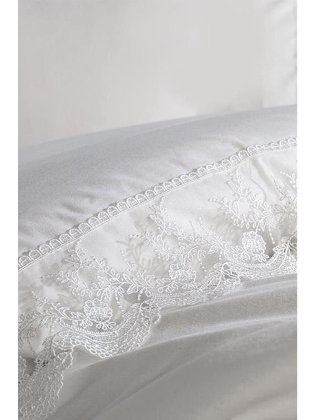 Karışık Fransız Dantelli Elani Çeyizlik Nevresim Takımı Krem-2