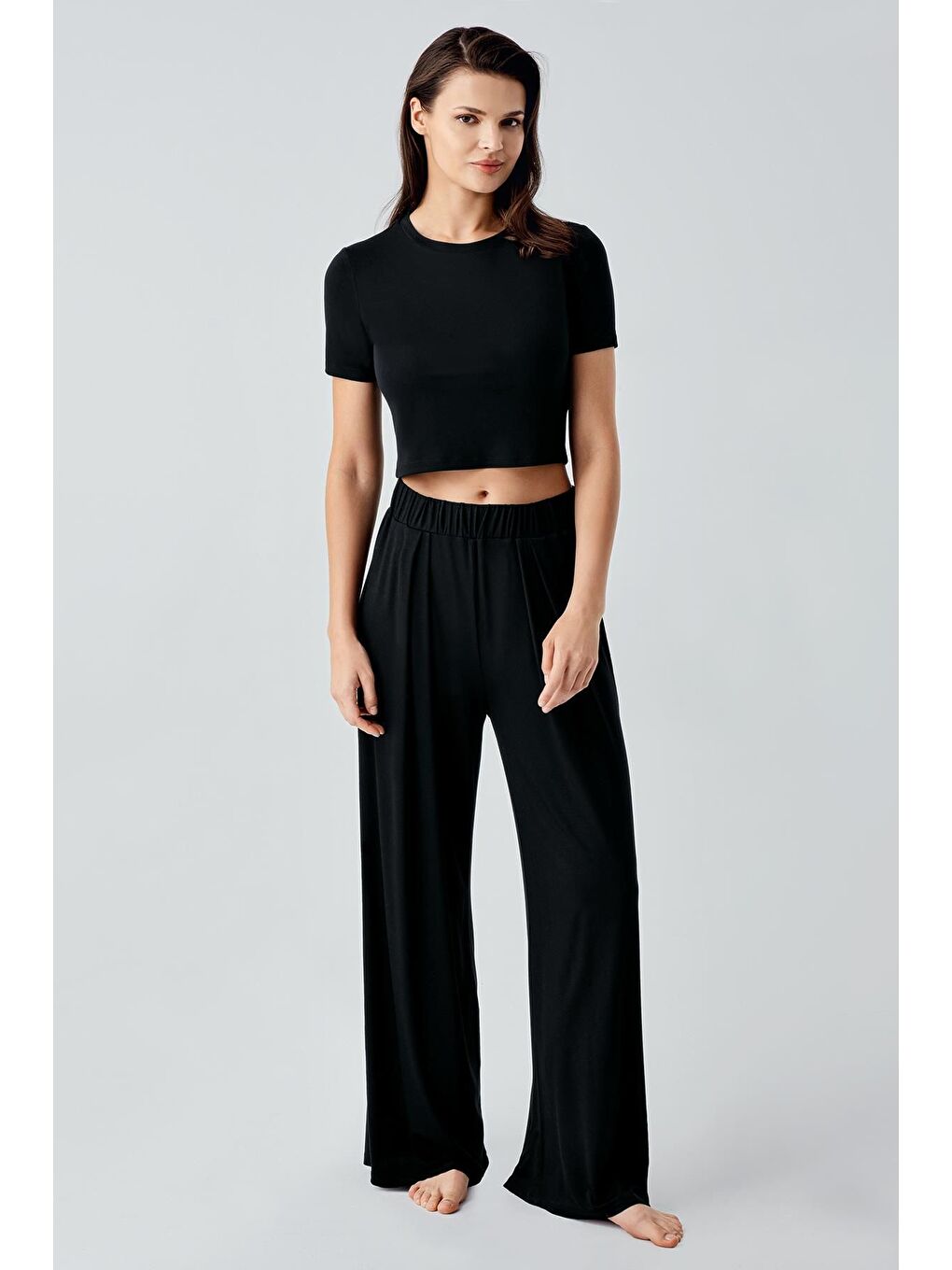 Siyah Kısa Kollu Crop Bol Paça Esnek Viskoz Pijama Takım 17216-1