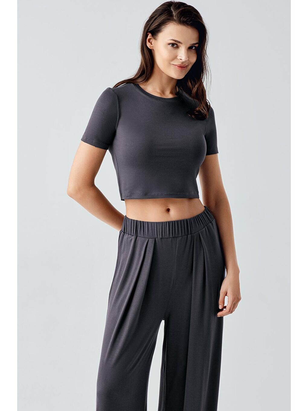 Antrasit Kısa Kollu Crop Bol Paça Esnek Viskoz Pijama Takım 17216-3