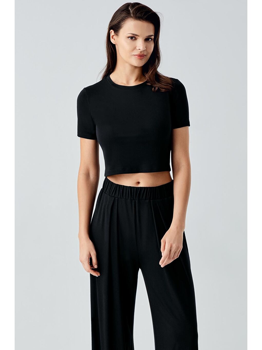 Siyah Kısa Kollu Crop Bol Paça Esnek Viskoz Pijama Takım 17216-5