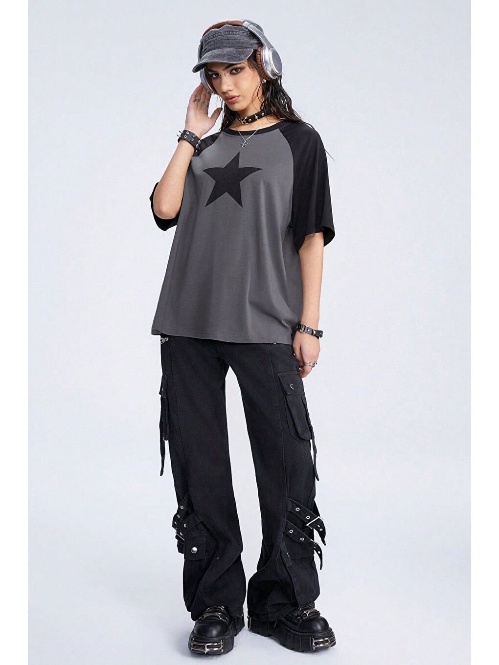Gri Kadın Füme Reglan Kol Bisiklet Yaka Yıldız Baskılı Oversize T Shirt-2