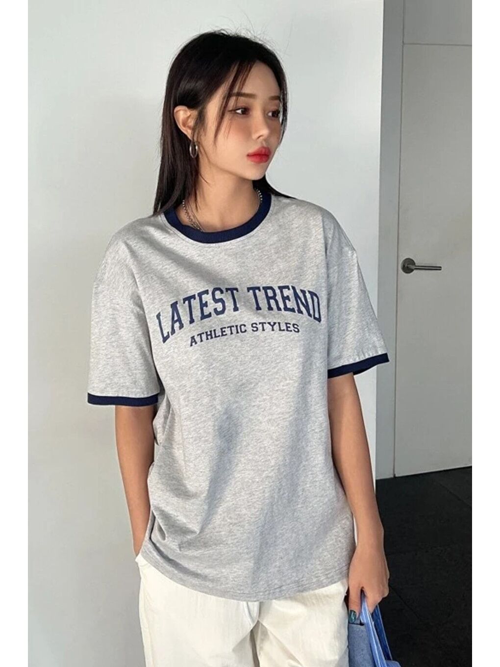 Kadın Gri Yakası Lacivert Latest Trend Baskılı Oversize T shirt-3