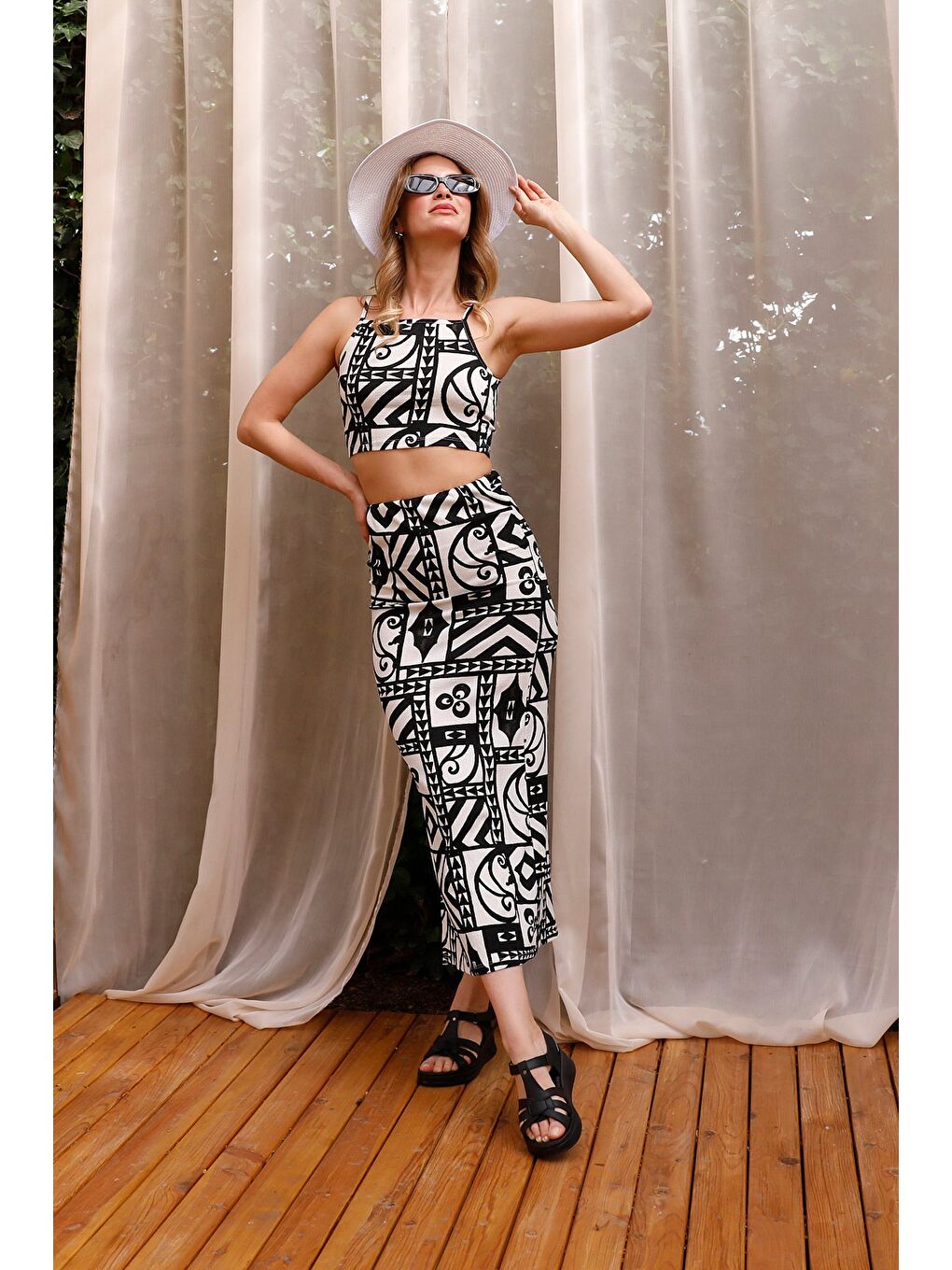 Siyah Bürümcük Kumaş Desenli 2 Li Takım-4