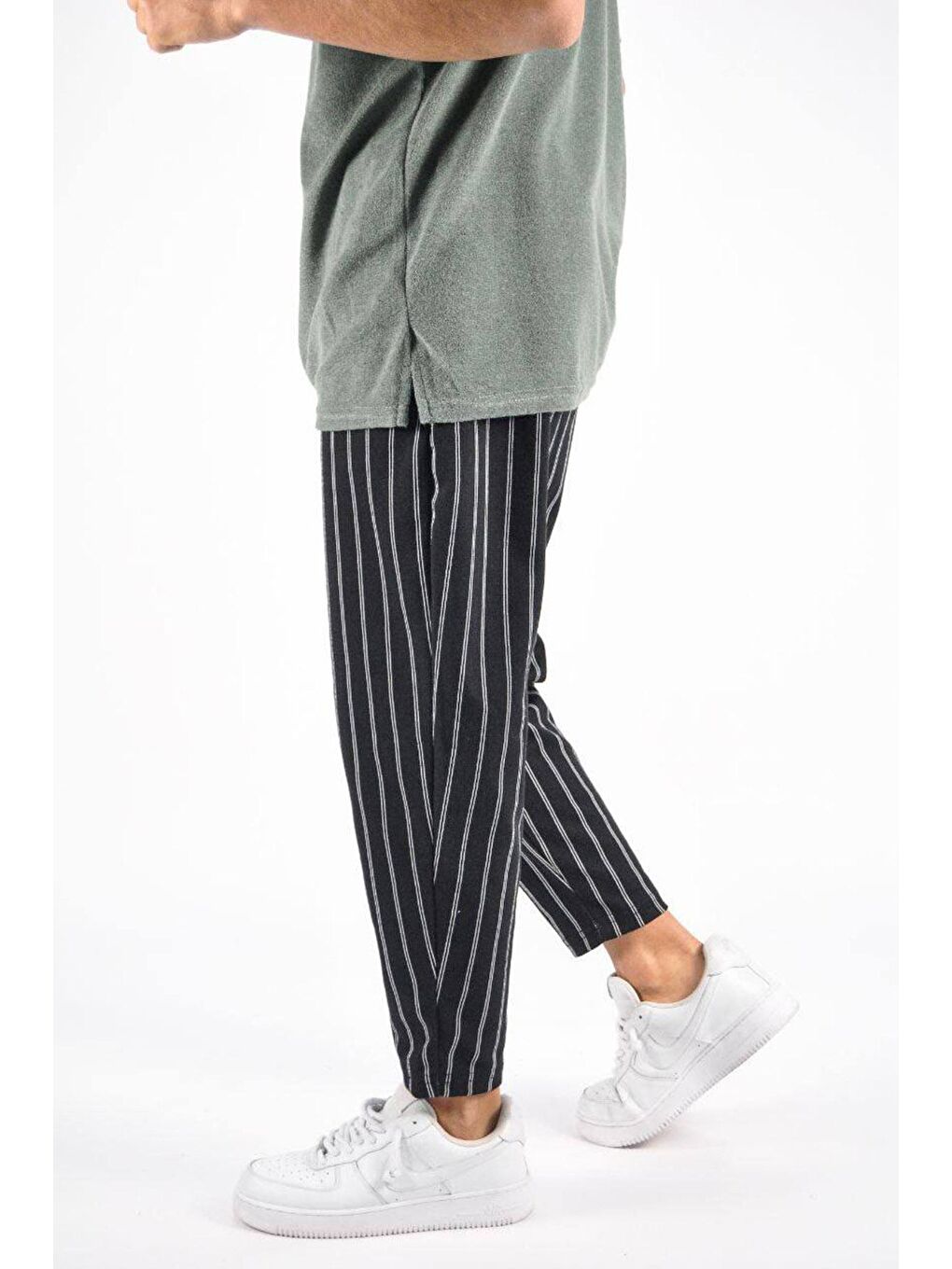 Siyah Çizgili Desen Relaxed Erkek Pantolon 3YXE5-46972-02-2