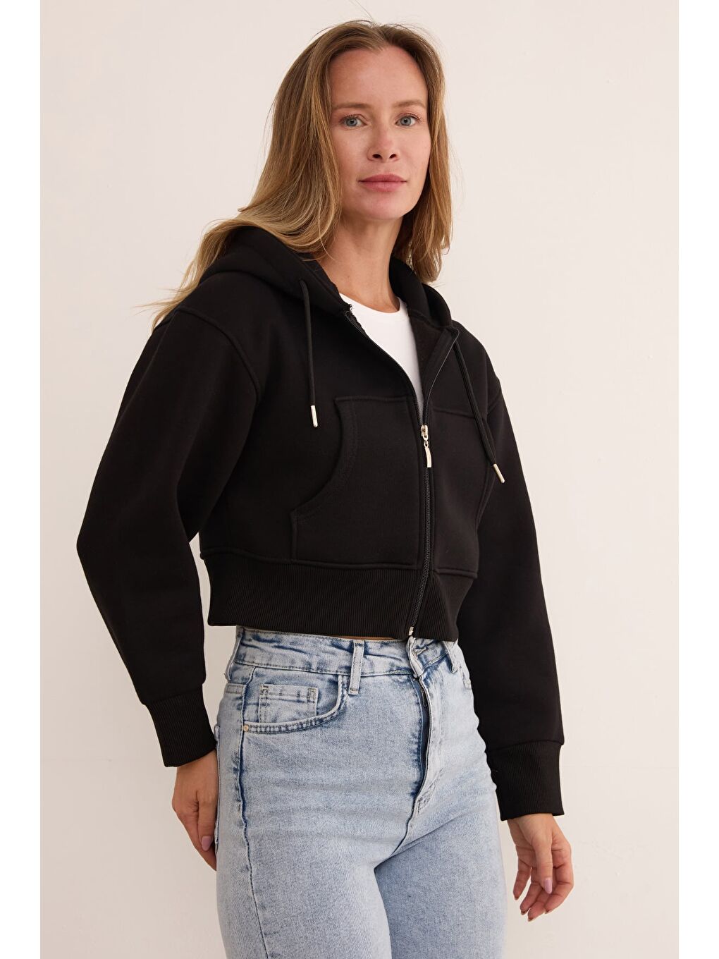 Siyah 3 İplik Basic Kapüşonlu Crop Sweatshirt-3