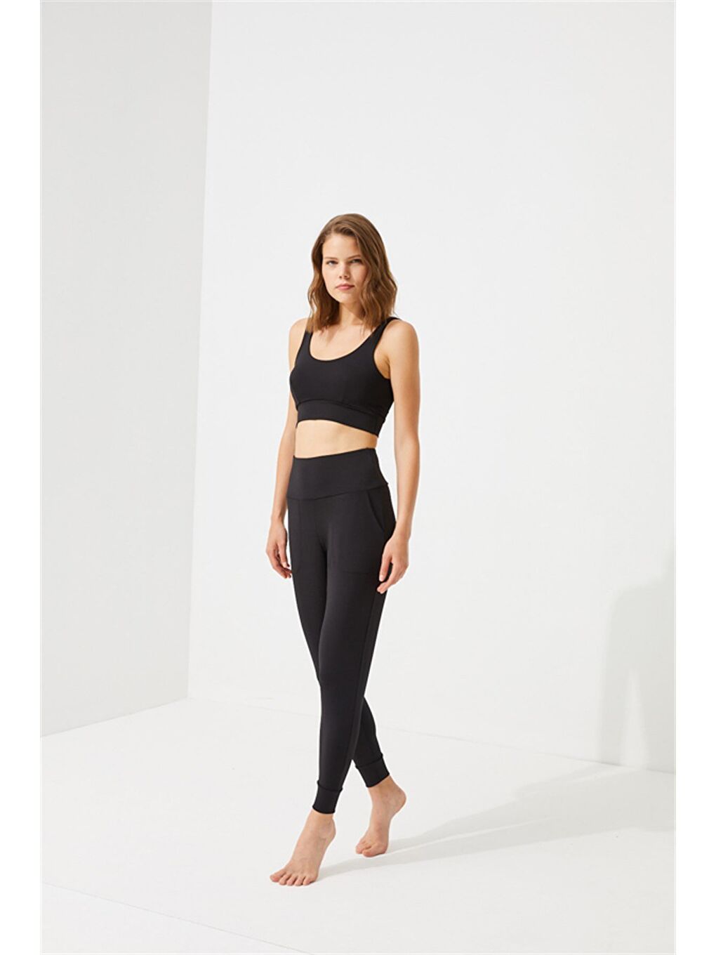 Siyah Yüksek Bel Çift Cepli Kadın Jogger Eşofman Altı-8