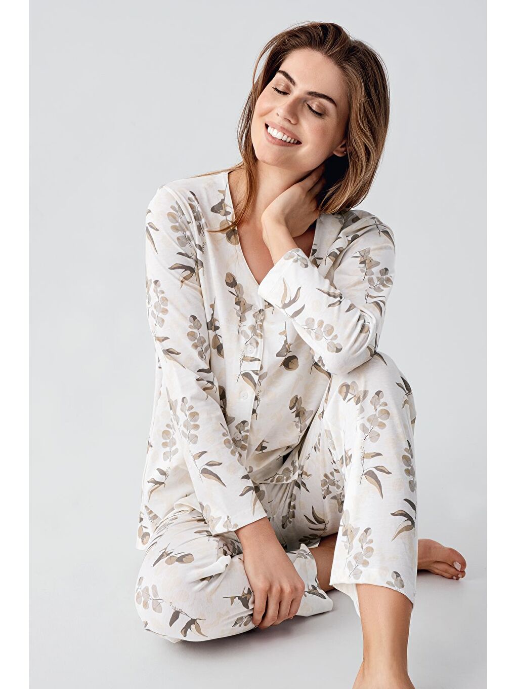 Ekru Uzun Kollu Çiçek Desenli Düğmeli Pamuklu Hamile Pijama Takım 22115-4