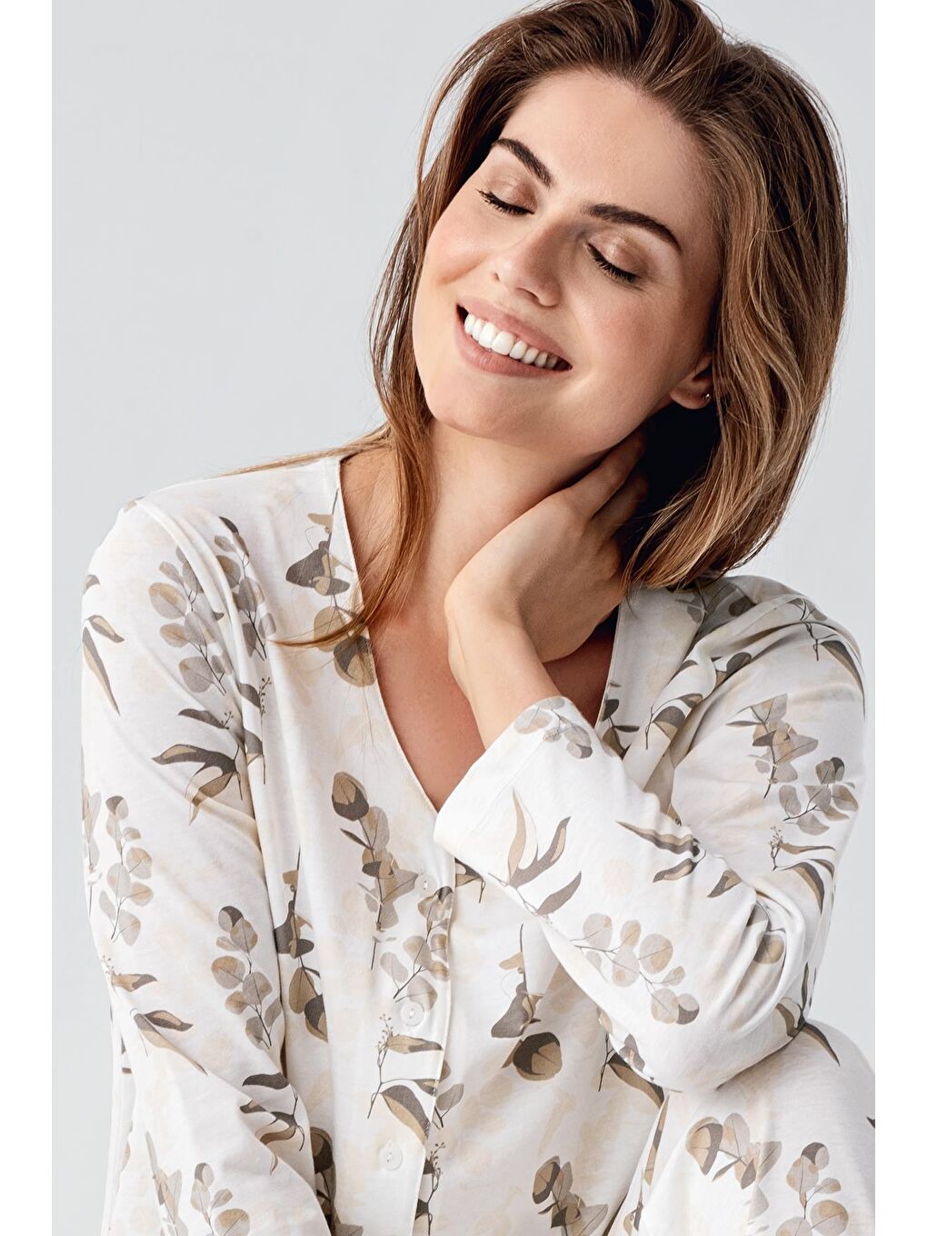 Ekru Uzun Kollu Çiçek Desenli Düğmeli Pamuklu Hamile Pijama Takım 22115-7