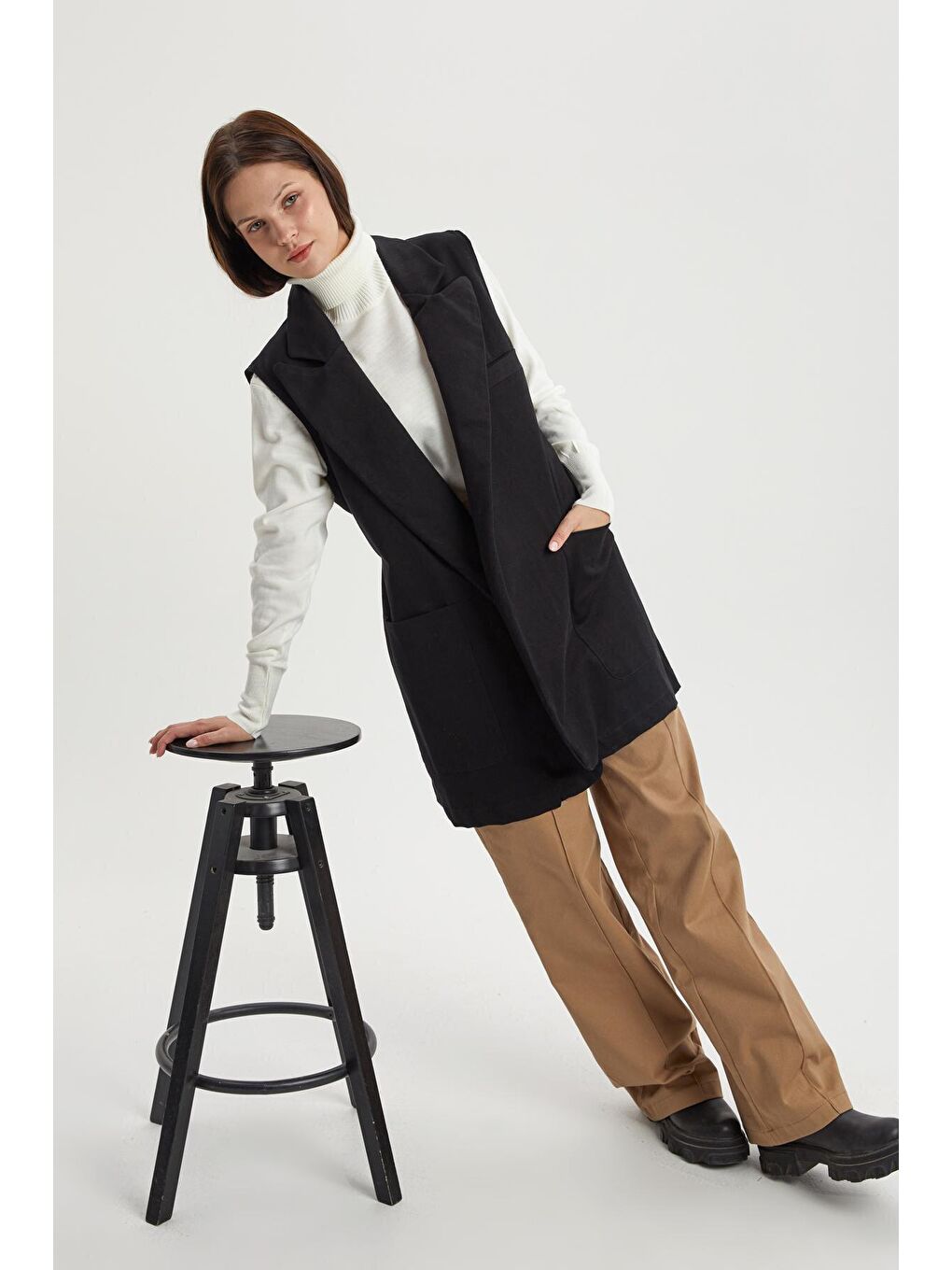 Siyah Pamuklu Ceket Yakalı Kuşaklı Uzun Klasik Yelek-4