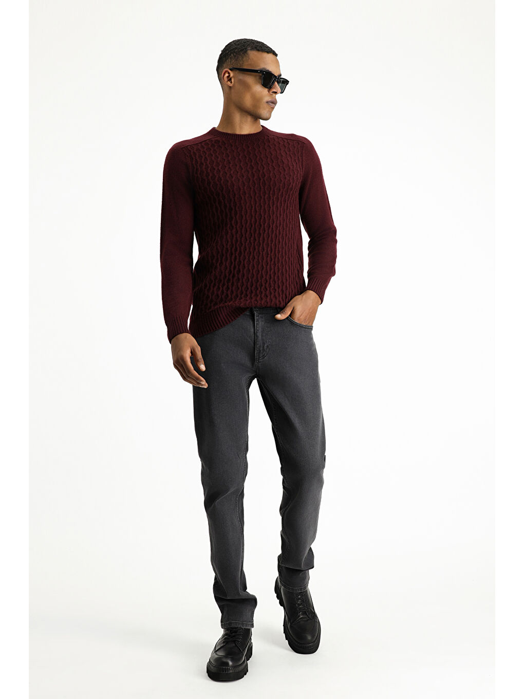 Bordo Bisiklet Yaka Regular Fit Dikişsiz Desenli Triko Kazak-3