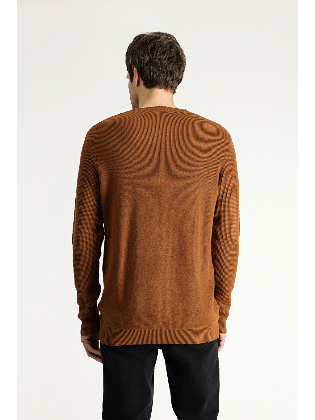 Kahverengi Bisiklet Yaka Slim Fit Dar Kesim Desenli Pamuklu Triko Kazak-3