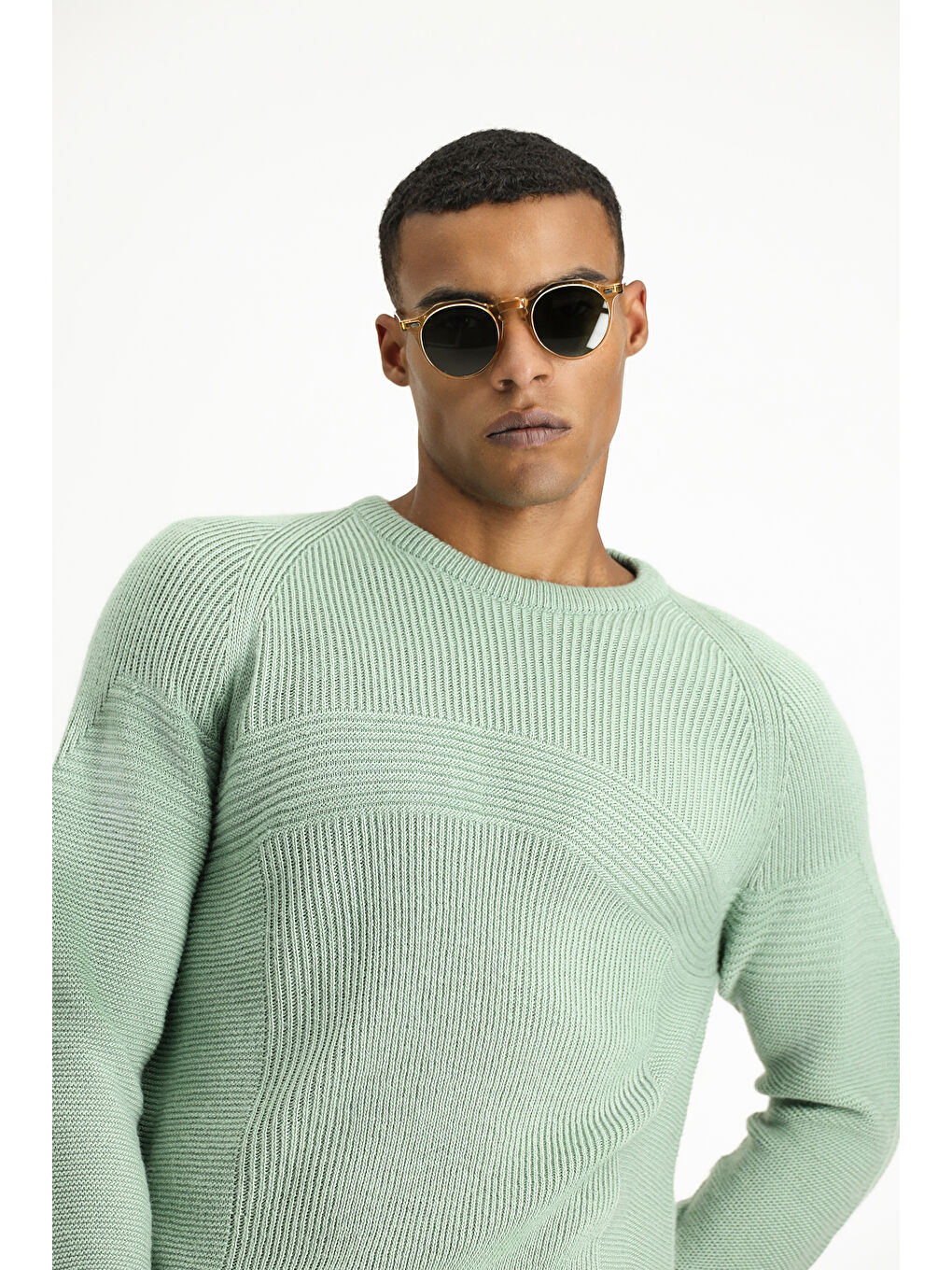 Yeşil Bisiklet Yaka Regular Fit Dikişsiz Desenli Triko Kazak-3