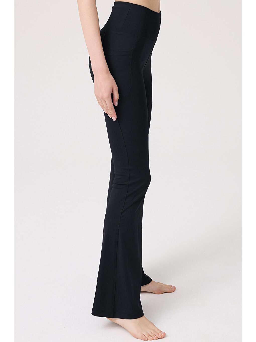 Siyah Şardonlu Yüksek Bel İspanyol Paça Kadın Tayt-5