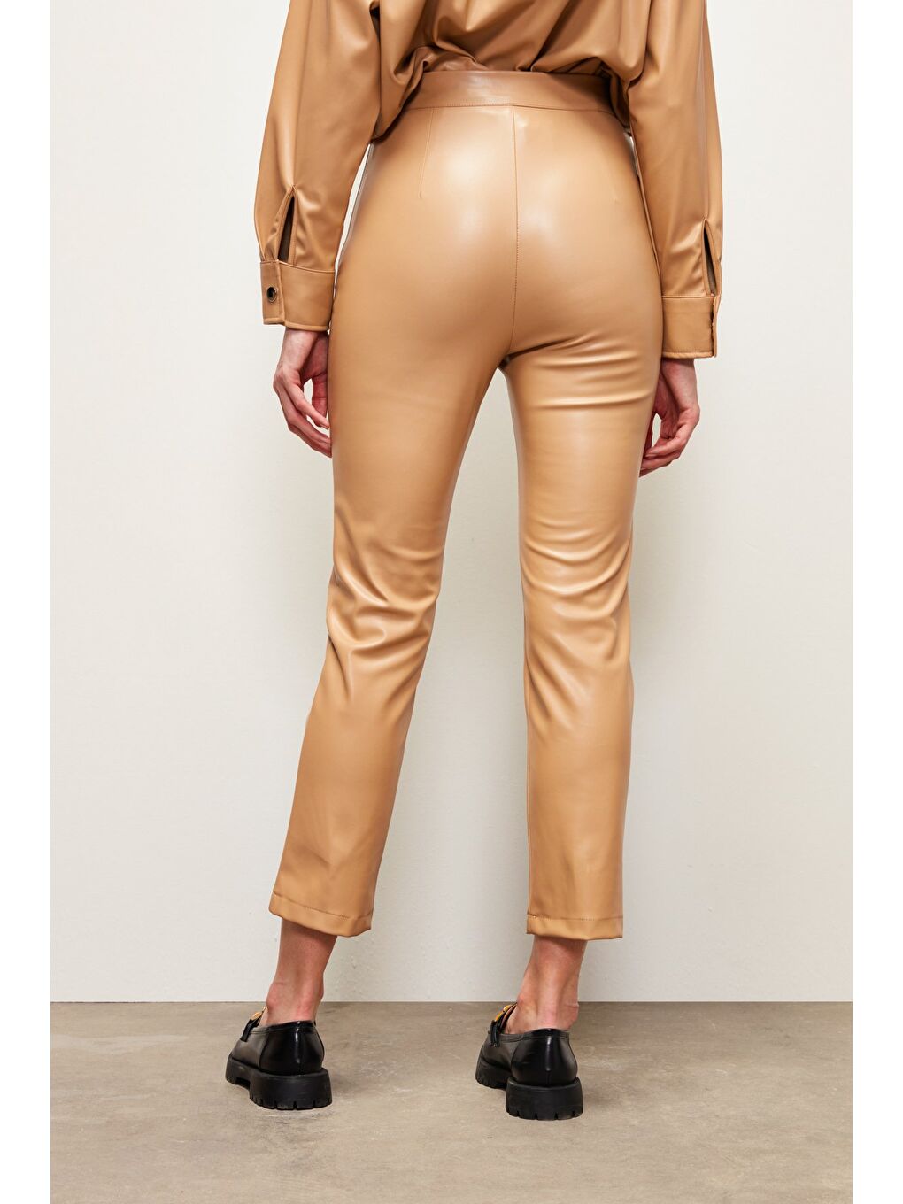 Yüksek Bel Deri Pantolon - Bej-4