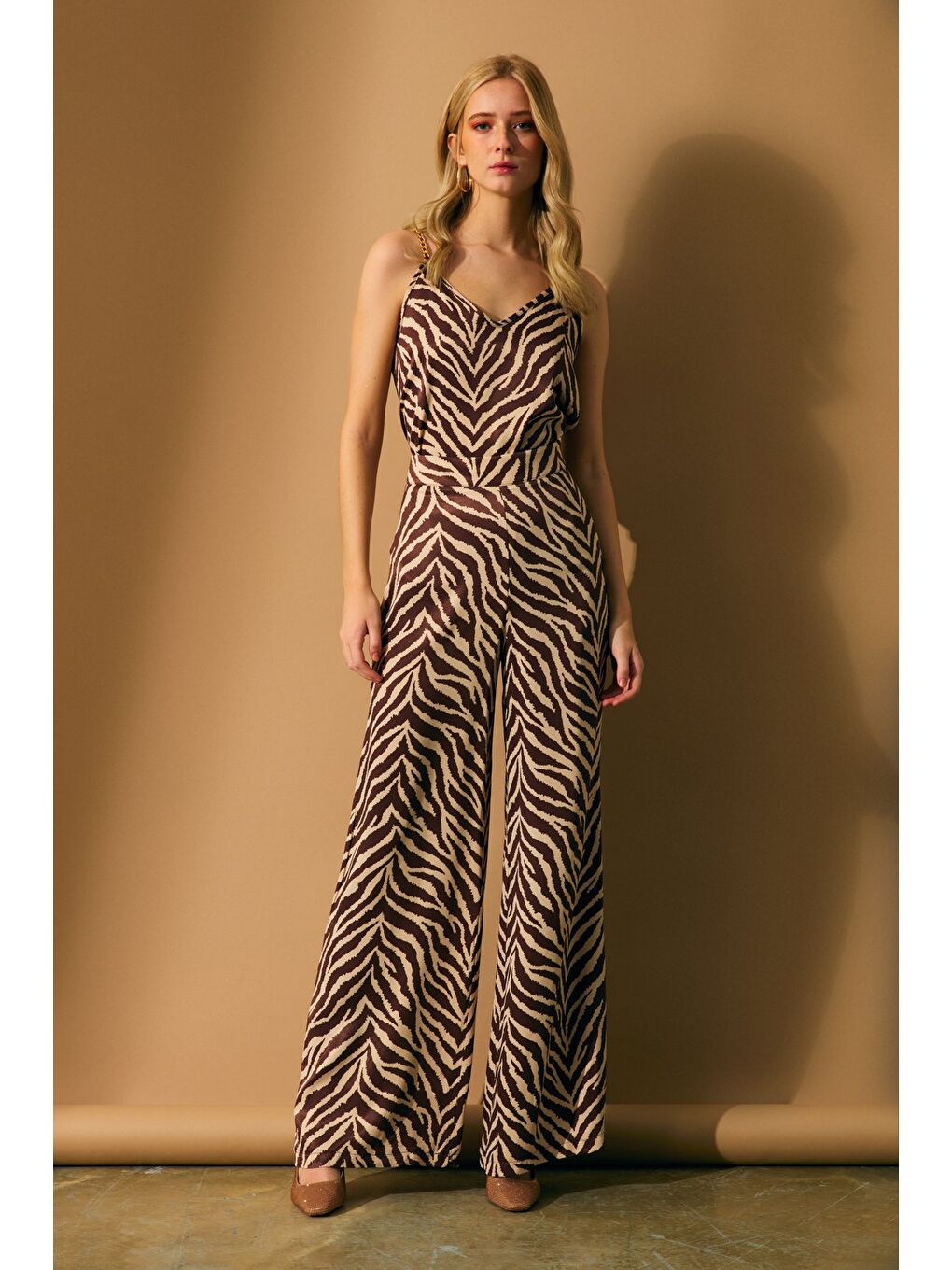 Kahverengi Zebra Desenli Saten Pantolon - Kahve-5