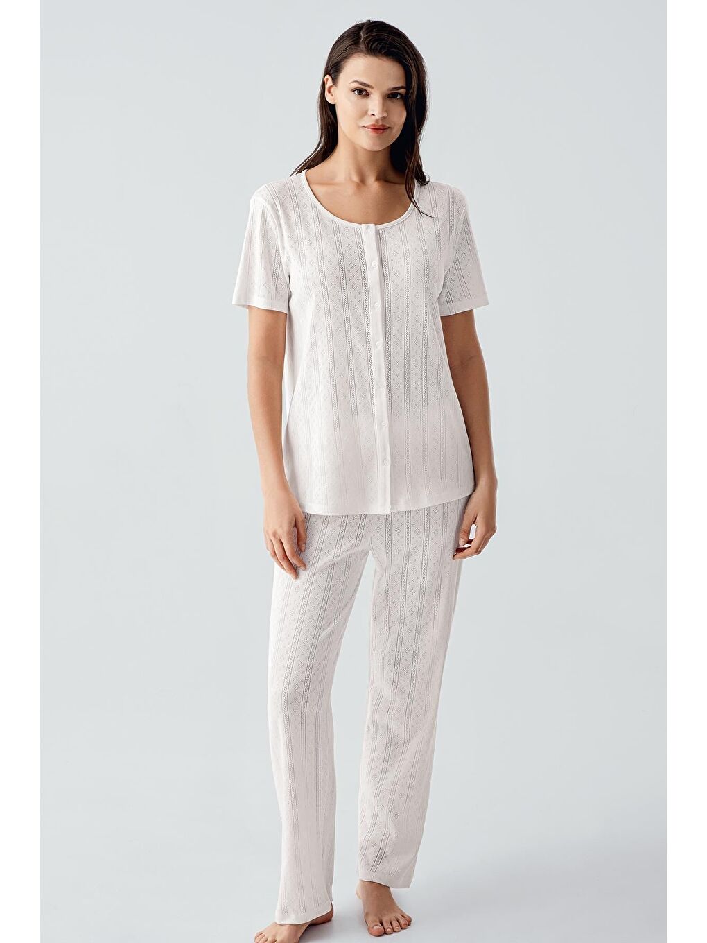 Ekru Kısa Kollu Ajurlu Düğmeli Esnek Pamuklu Pijama Takım 17210
