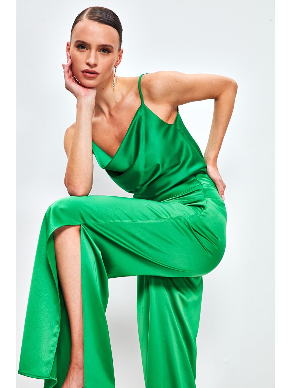 Yırtmaç Detaylı Saten Pantolon - Yeşil-3