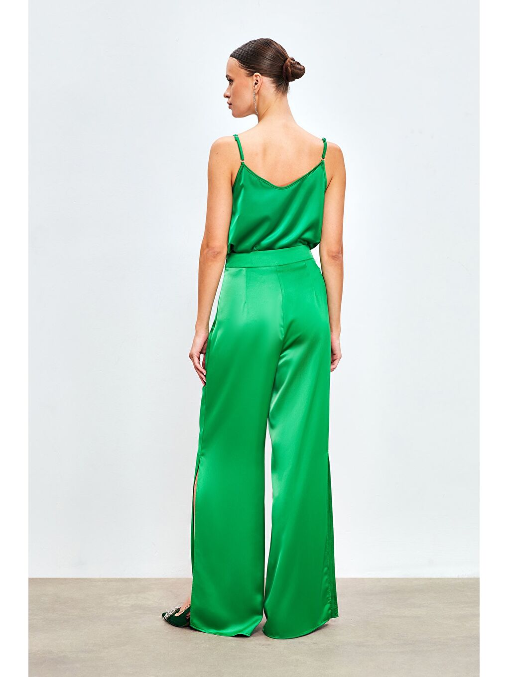 Yırtmaç Detaylı Saten Pantolon - Yeşil-6