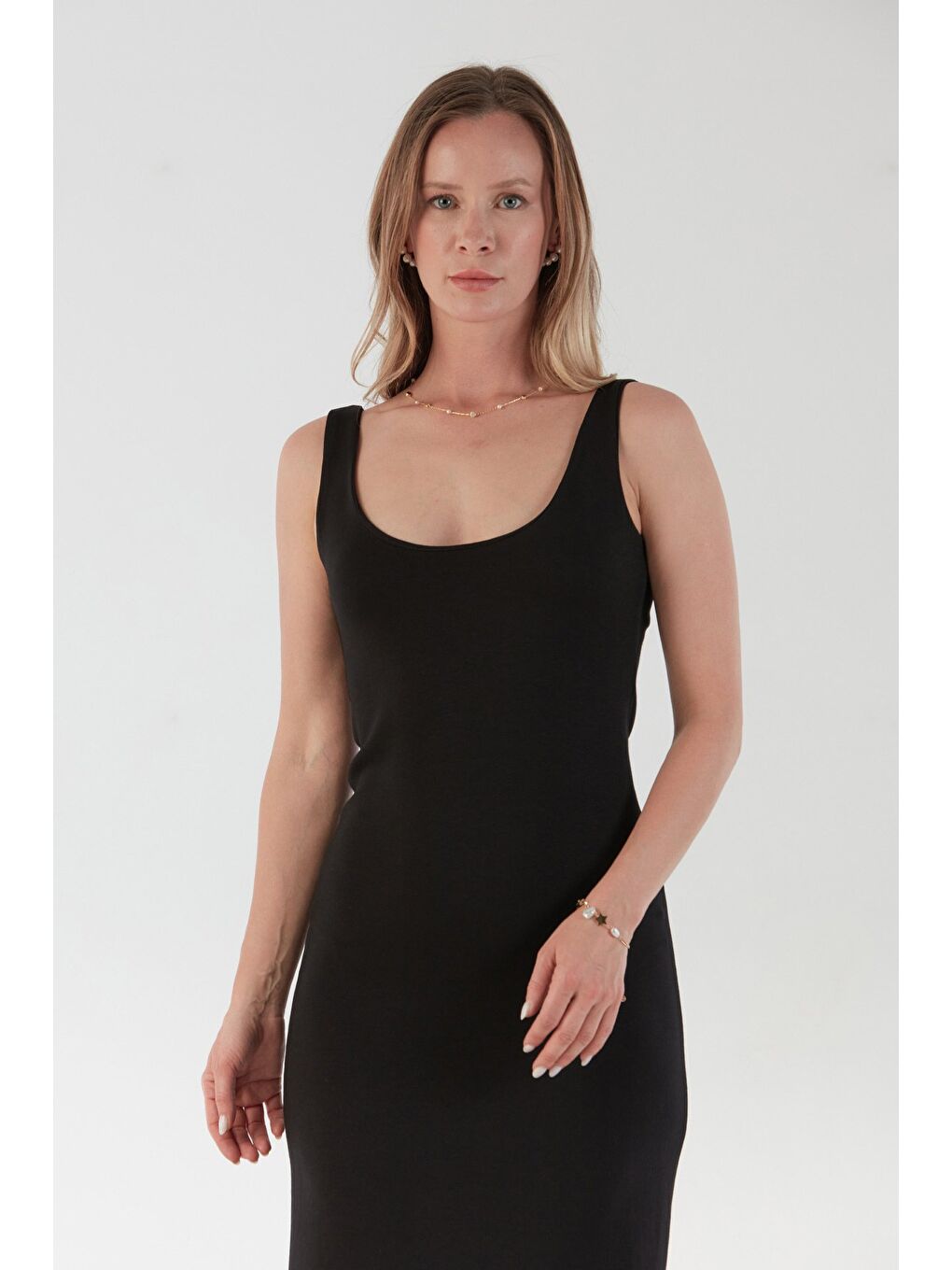 Siyah Basic Kalın Askılı Salaş Modal Elbise-1