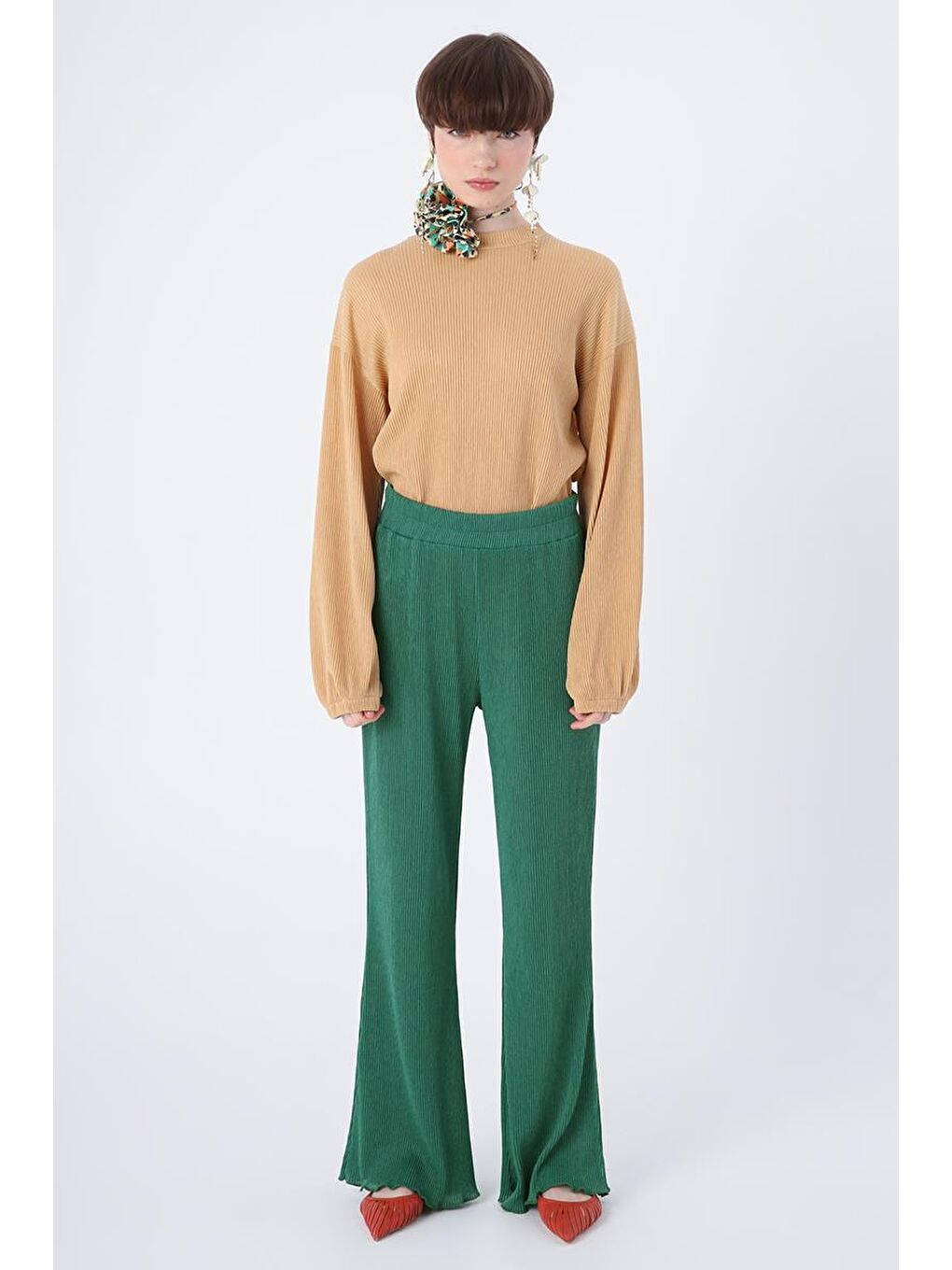 Yeşil-Piliseli Bol Paça Beli Lastikli Pantolon-1