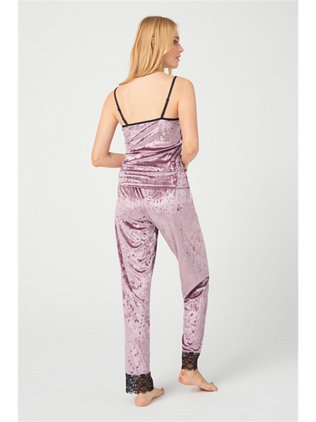 Pembe Pudra Dantel Detaylı Kadife Kadın Pijama Takımı-4