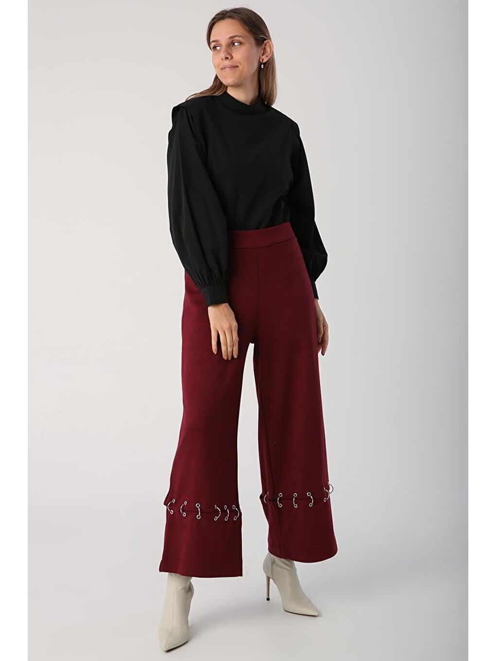 Bordo-Metal Halkalı Bol Paça Pantolon