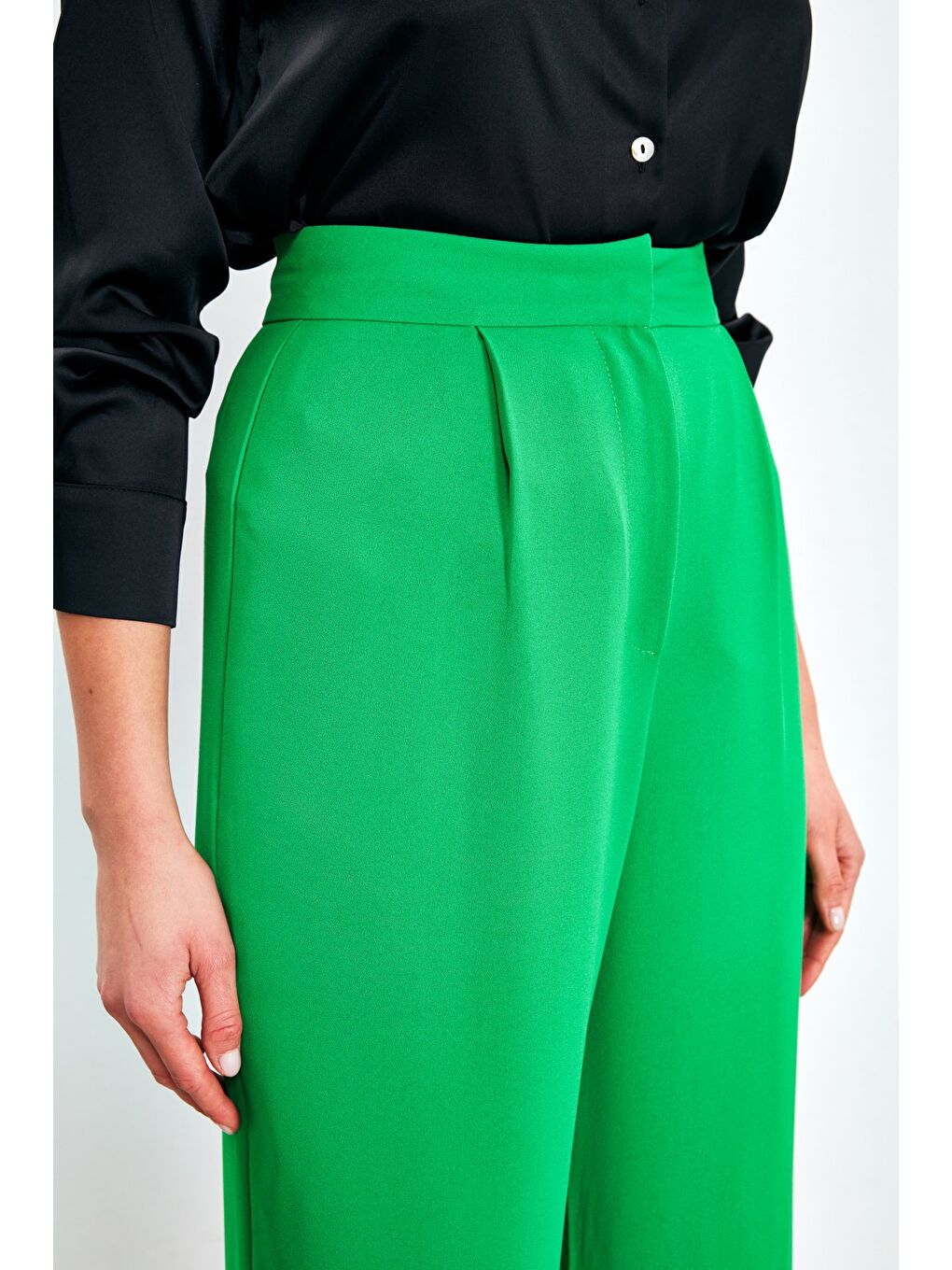 Pileli Krep Pantolon - Yeşil-5