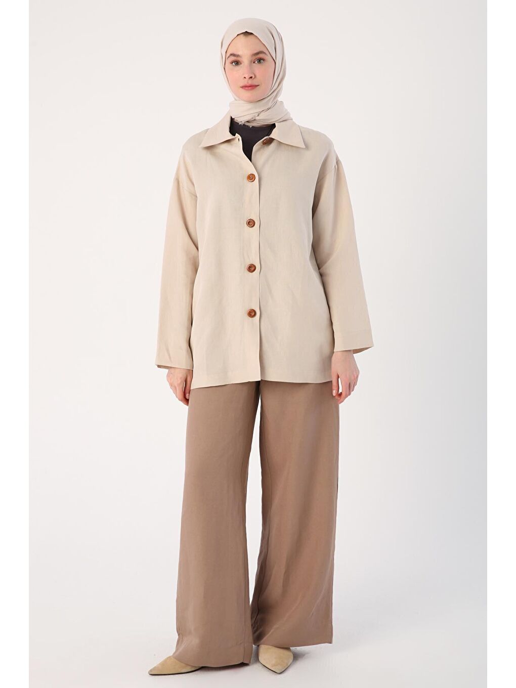 Bej Cepli Tahta Düğmeli Gömlek Yaka Keten Ceket-1