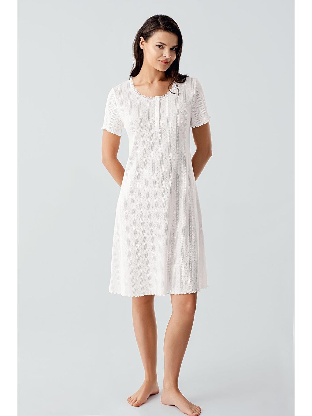 Ekru Ajurlu Düğmeli Kısa Kollu Kısa Esnek Pamuklu Gecelik 17109