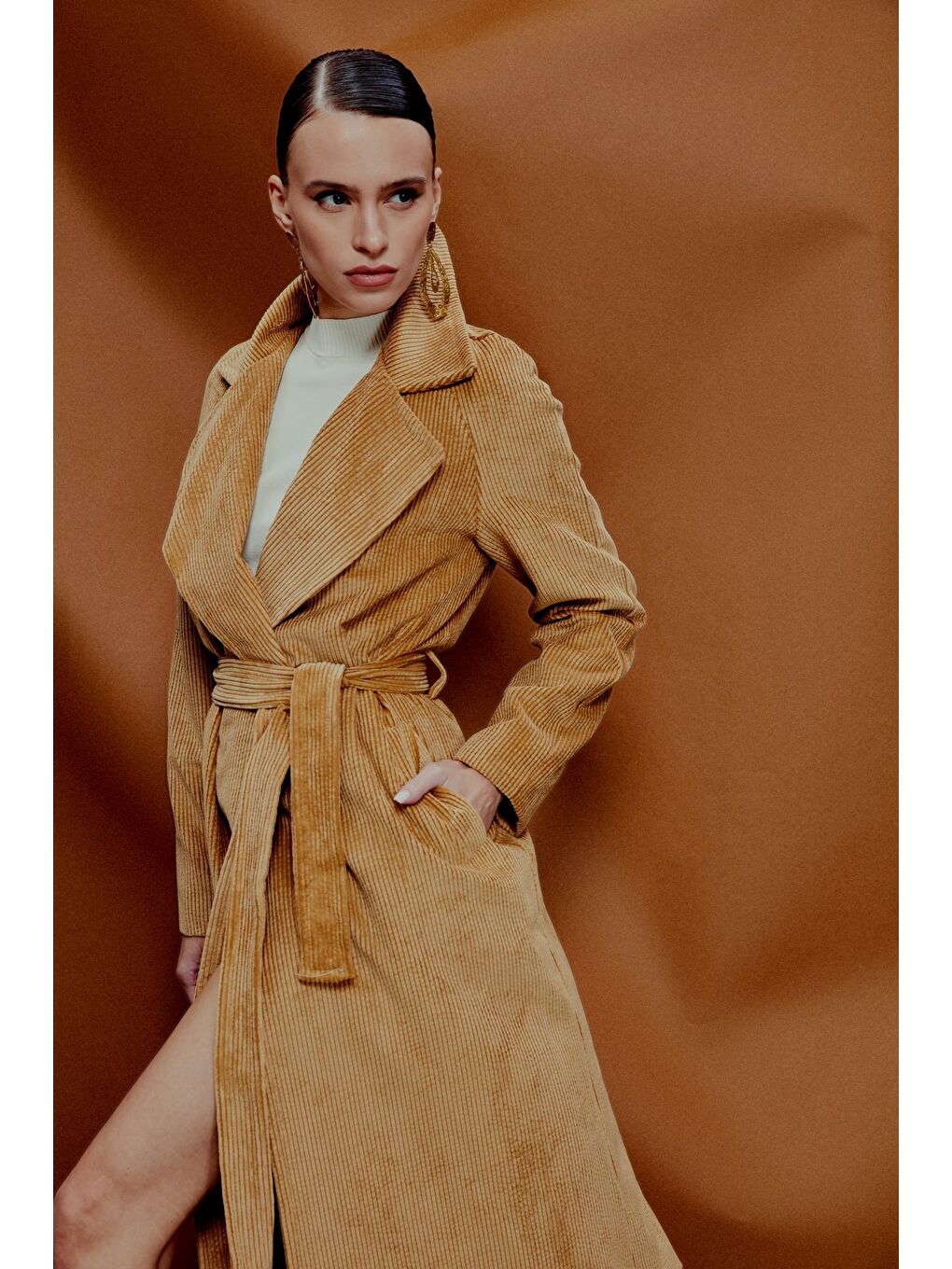 Kahverengi Uzun Kadife Trençkot - Camel-1