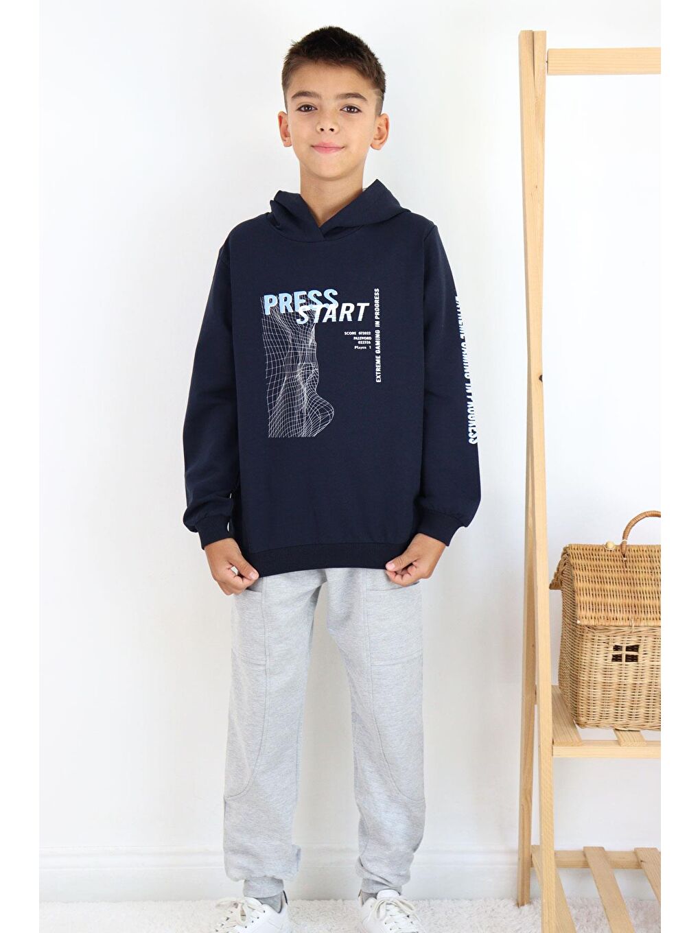 Erkek Çocuk Eşofman Takım Oyun Temalı Önden Cepli Lacivert (5-9 Yaş)