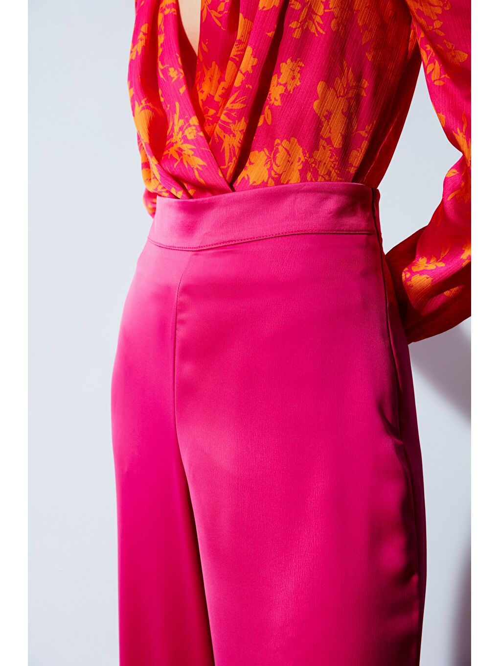 SATEEN Yırtmaç Detaylı Saten Pantolon - Fuşya - 6