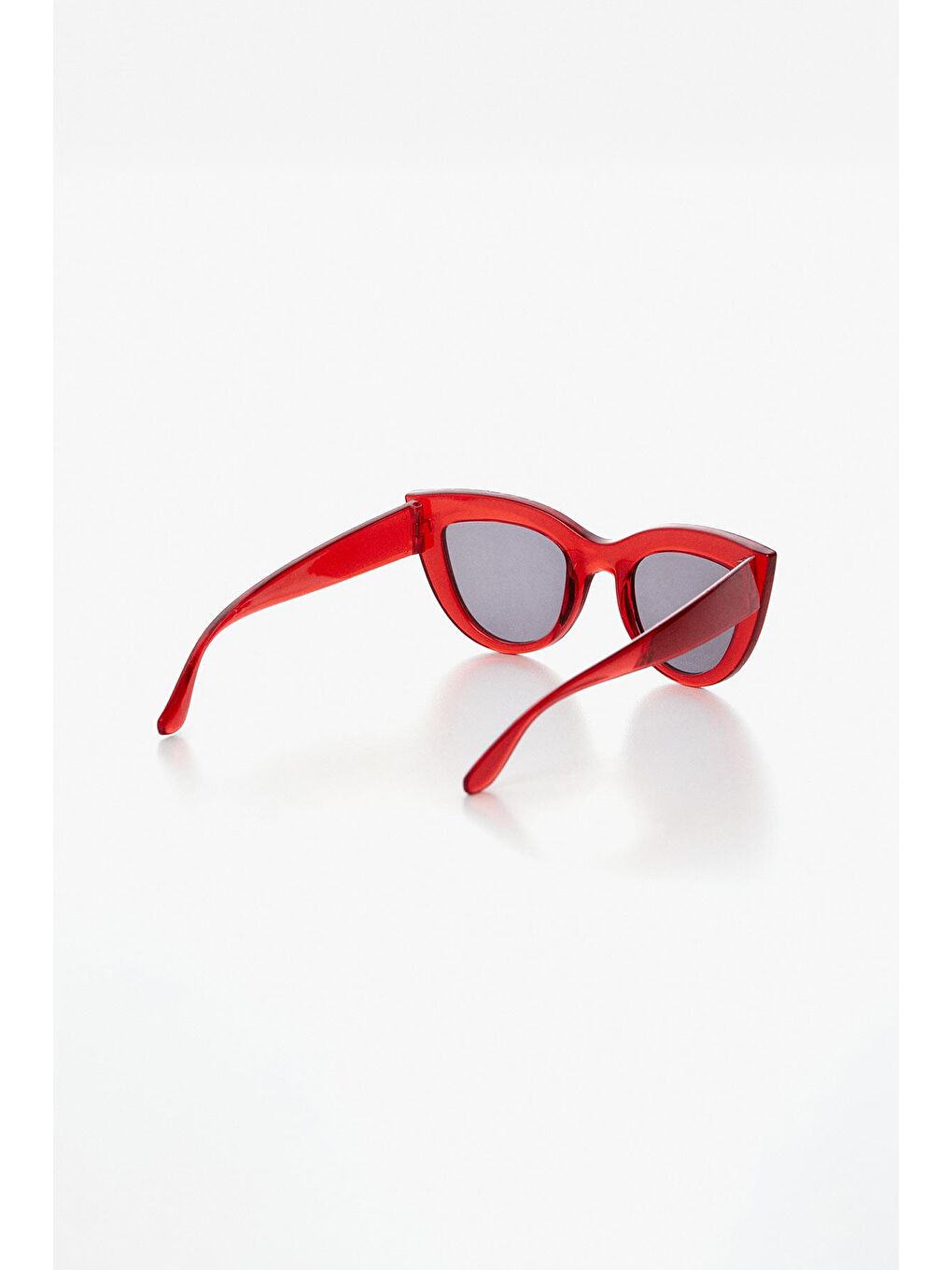 Kırmızı Çerçeveli Güneş Gözlüğü-2