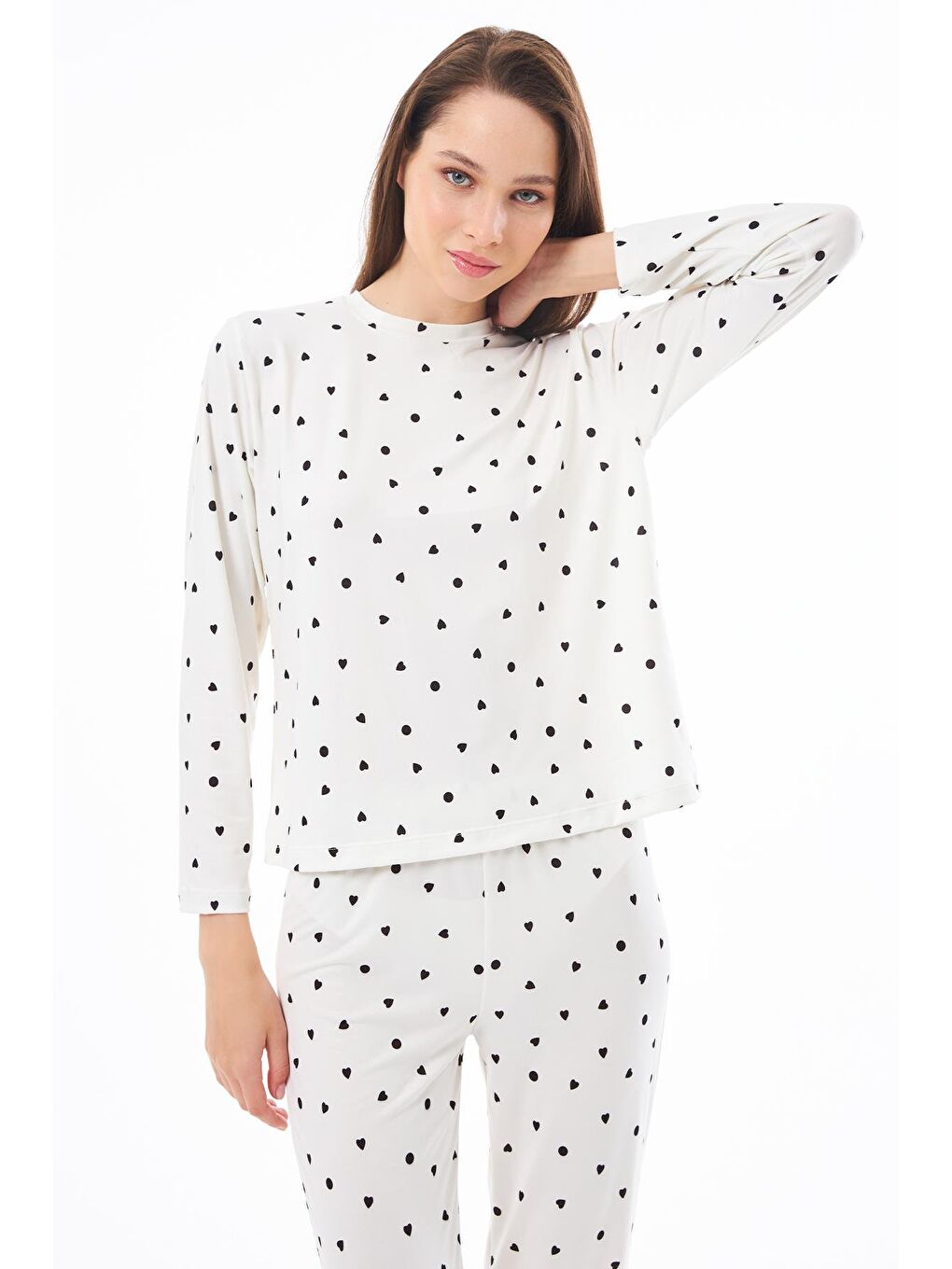 Ekru Premium  Yazlık Kadın Pijama Takımı Krem Kalp Desenli Yumuşak Dokulu Bisiklet Yaka Uzun Kollu-6