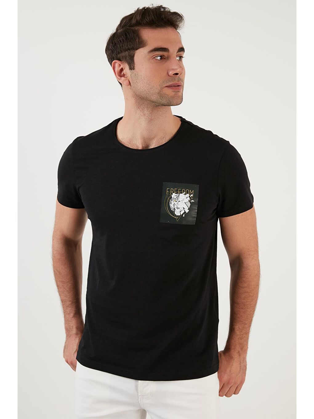 Siyah Slim Fit Baskılı Bisiklet Yaka %100 Pamuk Tişört 5902376-1