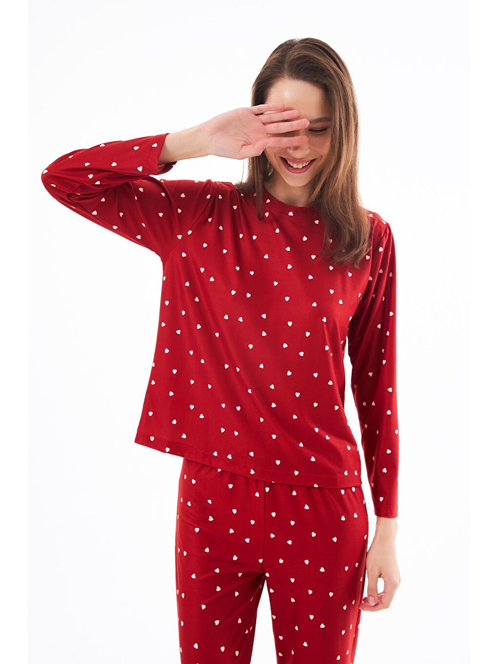 Premium  Yazlık Kadın Pijama Takımı Kırmızı Kalp Desenli Yumuşak Dokulu Bisiklet Yaka Uzun Kollu-9