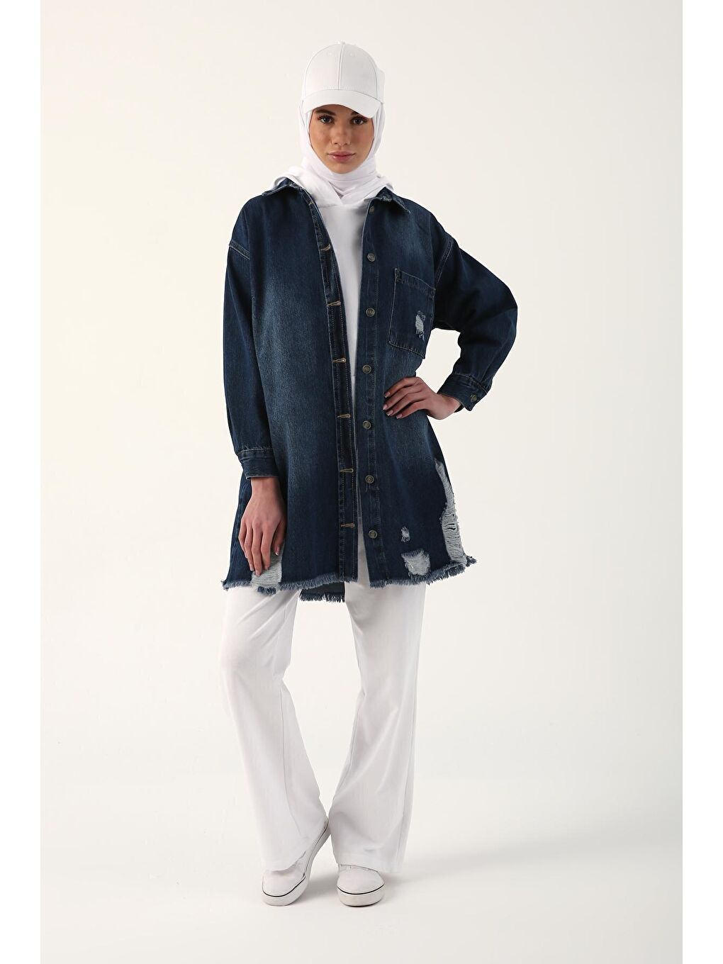 Mavi %100 Pamuk Düğmeli Uzun Denim Ceket-1