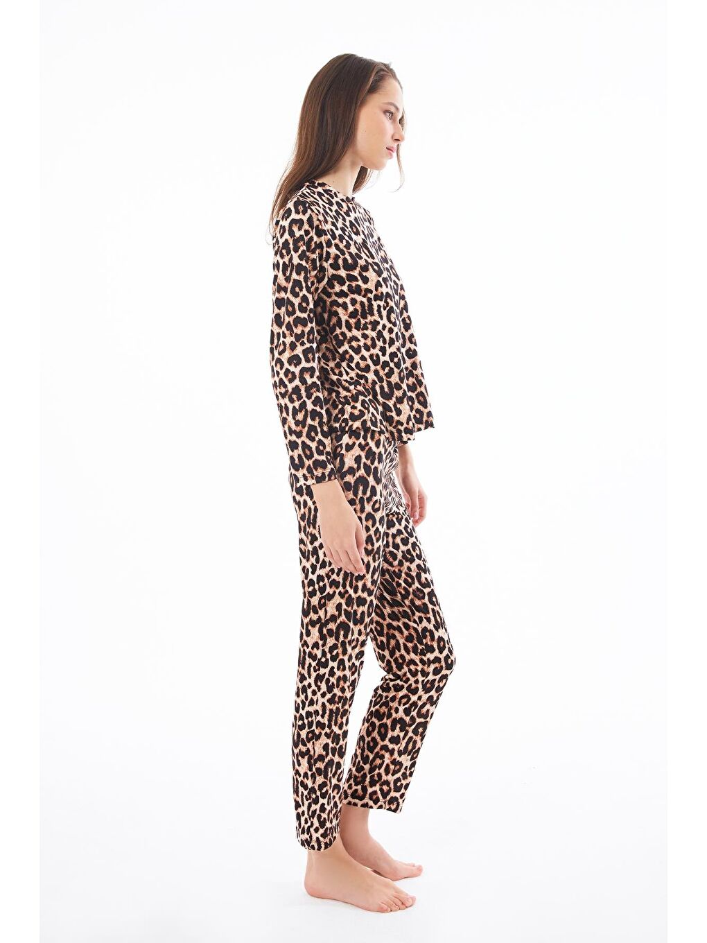 Sarı Premium  Yazlık Kadın Pijama Takımı Leopar Desenli Yumuşak Dokulu Bisiklet Yaka Uzun Kollu-8
