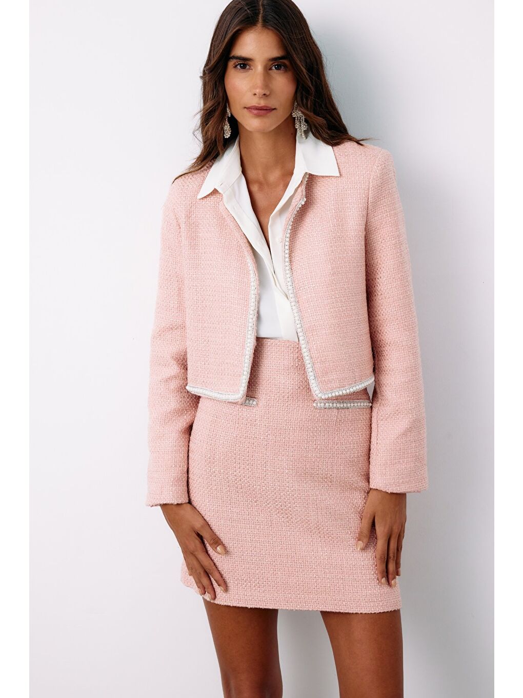 Pembe Aksesuar Detaylı Tüvit Ceket - Pudra