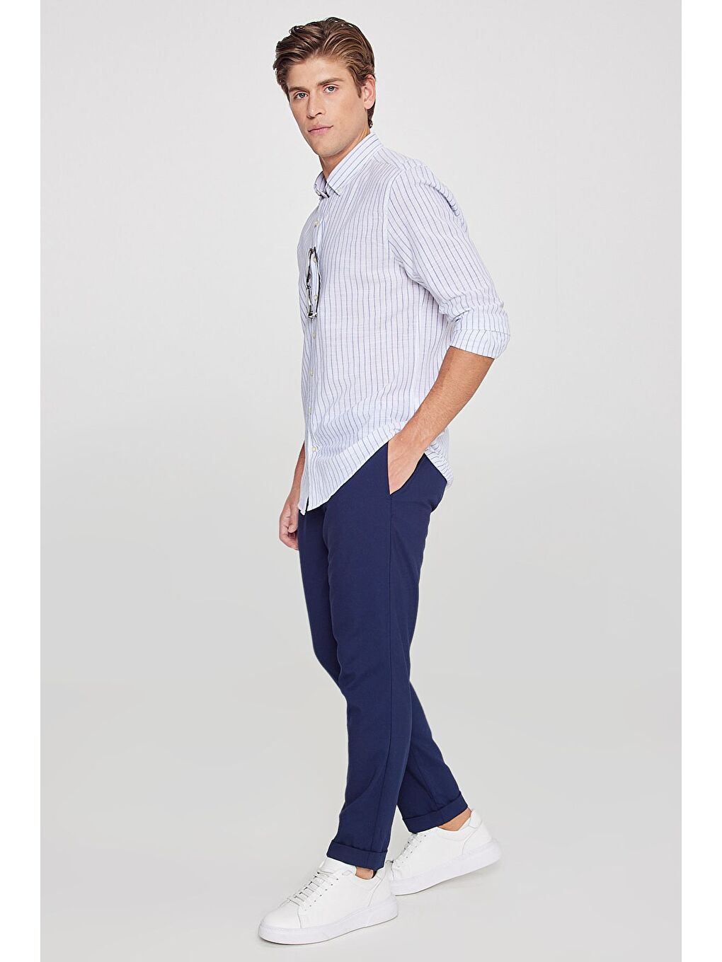 Erkek Lacivert Slim Fit Rahat Kesim Beli Bağlamalı Yan Cepli Jogger Pantolon