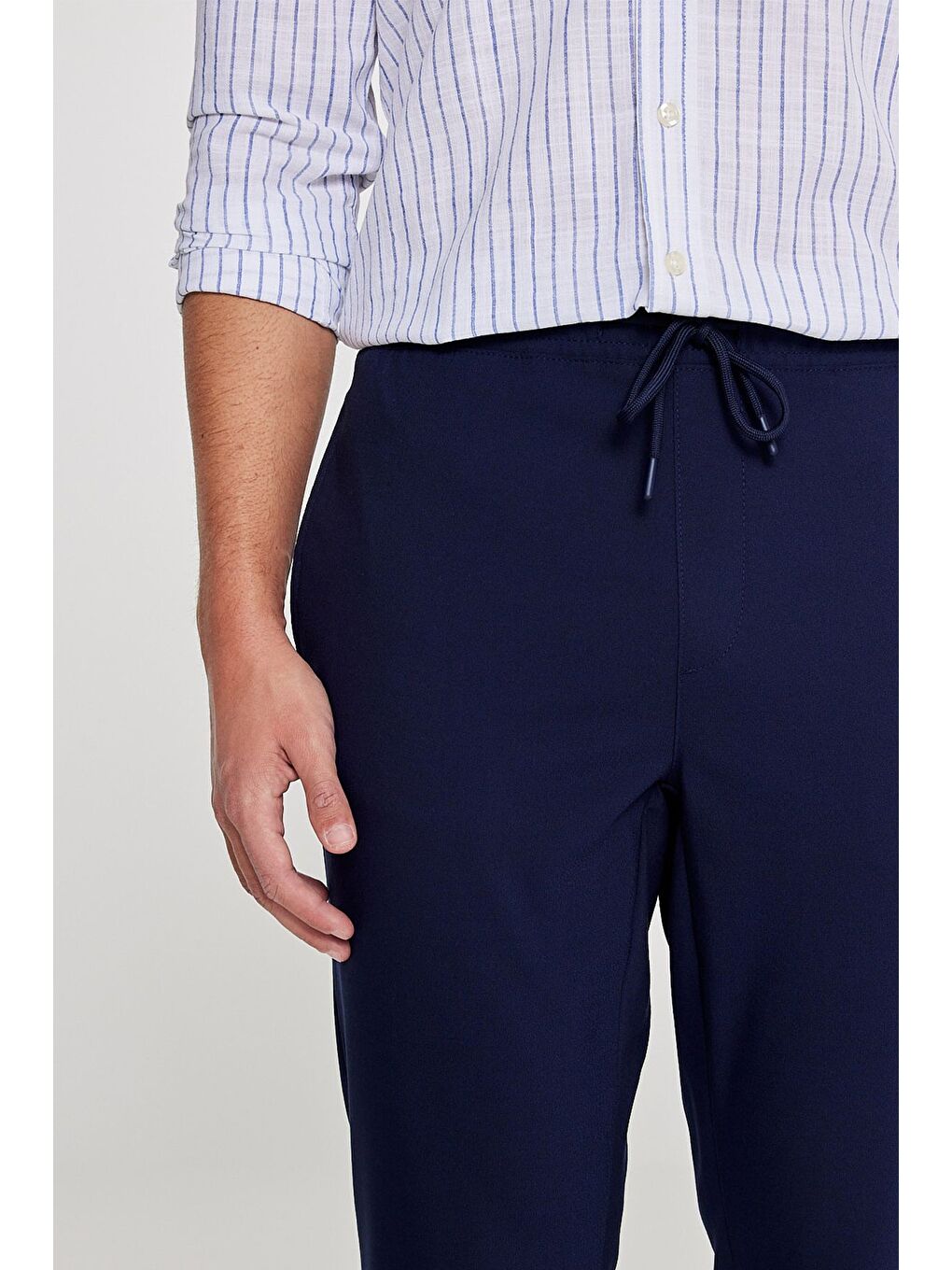 Erkek Lacivert Slim Fit Rahat Kesim Beli Bağlamalı Yan Cepli Jogger Pantolon-5