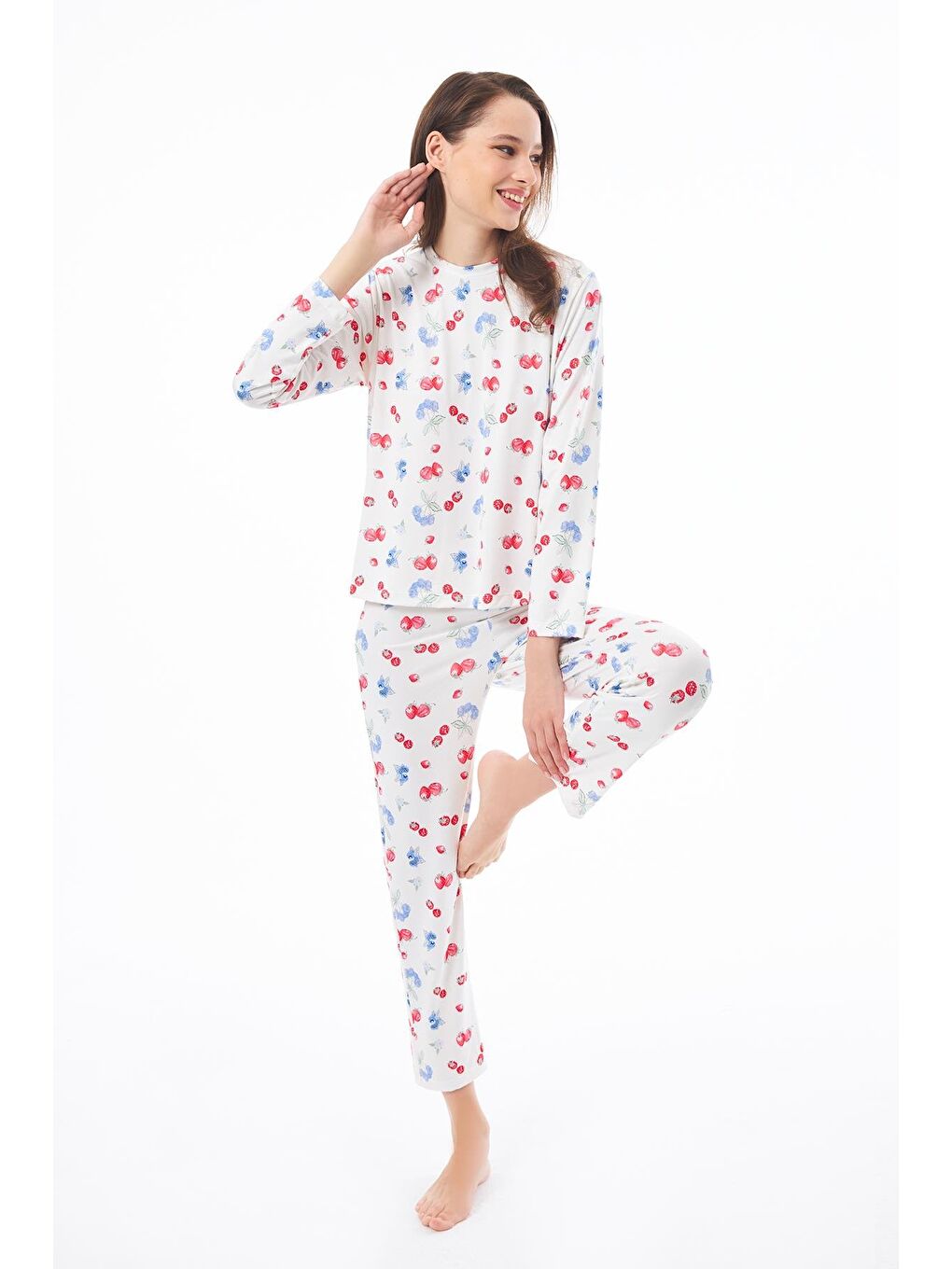 Ekru Premium  Yazlık Kadın Pijama Takımı Meyve Desenli Yumuşak Dokulu Bisiklet Yaka Uzun Kollu-5