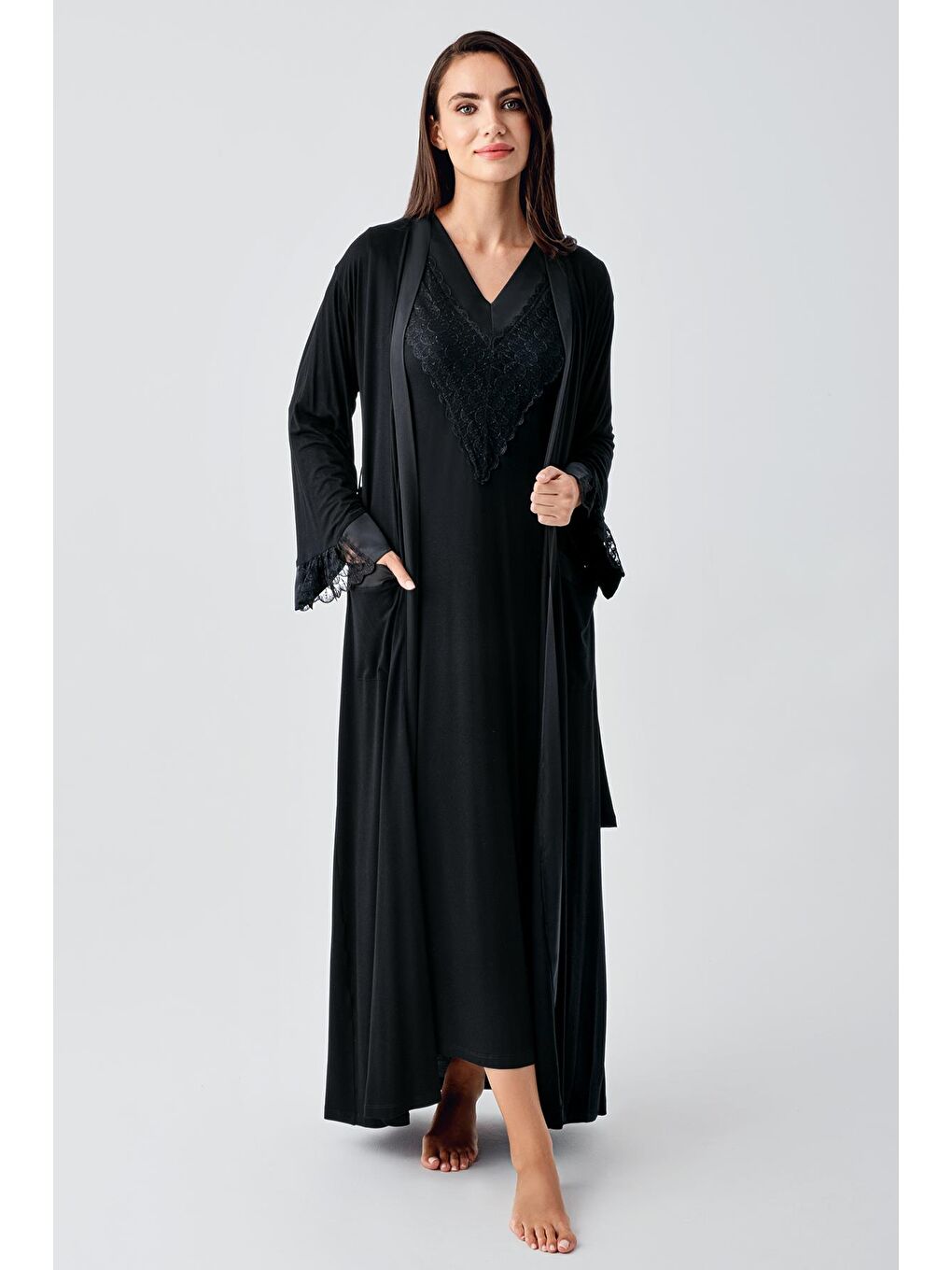 Siyah Uzun Kollu Dantelli Esnek Viskon Gecelik Sabahlık Takım 24104