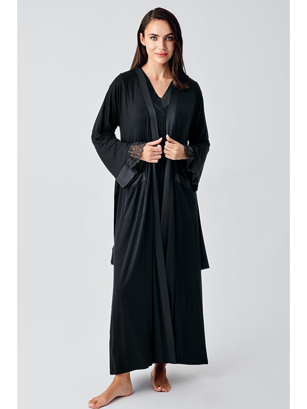 Siyah Uzun Kollu Dantelli Esnek Viskon Gecelik Sabahlık Takım 24104-6