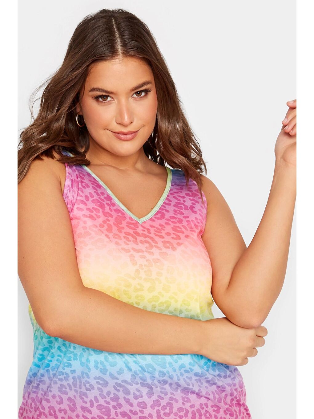 Pembe Büyük Beden V Yaka Sıfır Kol Leopar Desenli Bluz 320875-3