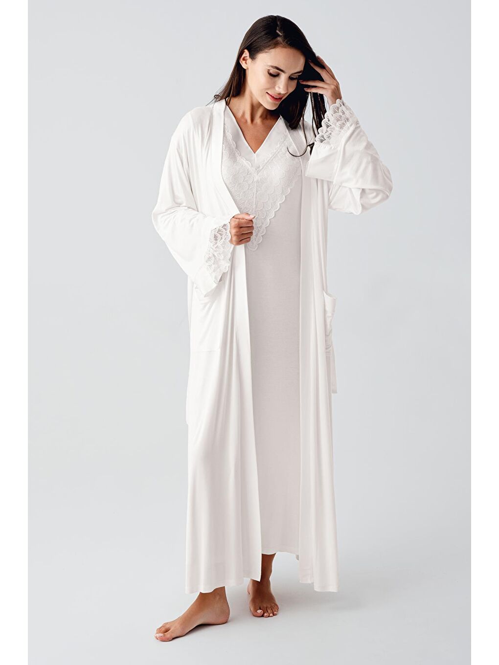 Ekru Uzun Kollu Dantelli Esnek Viskon Gecelik Sabahlık Takım 24104