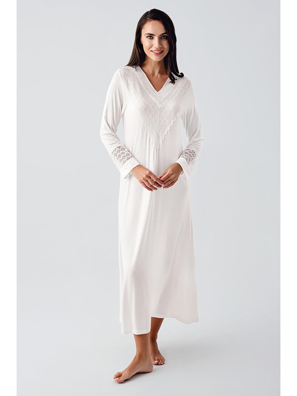Ekru Uzun Kollu Dantelli Esnek Viskon Gecelik Sabahlık Takım 24104-1
