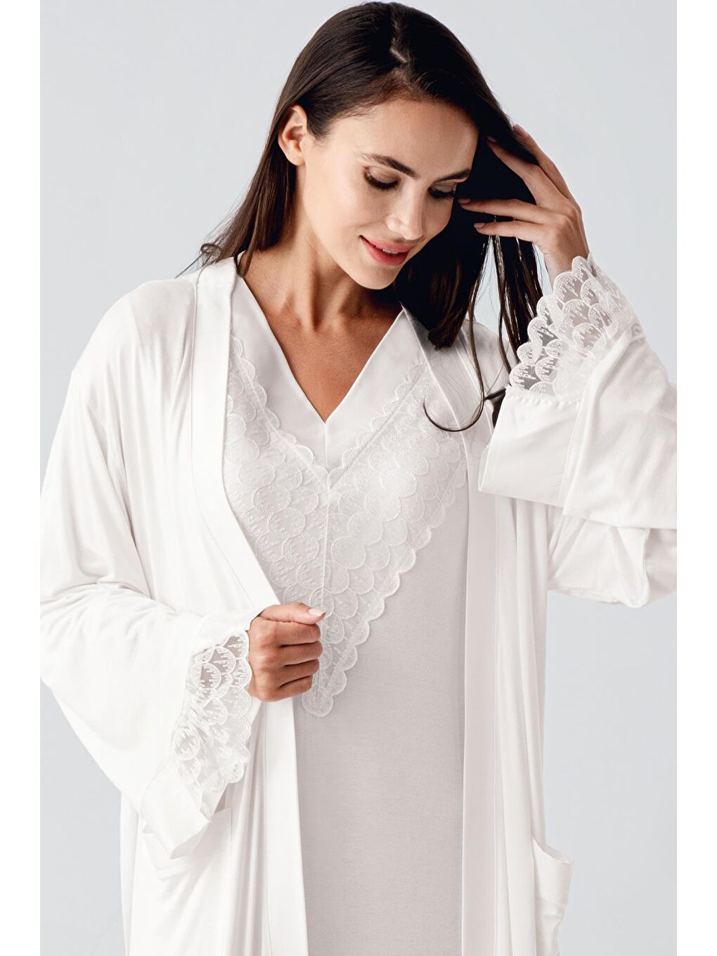 Ekru Uzun Kollu Dantelli Esnek Viskon Gecelik Sabahlık Takım 24104-6